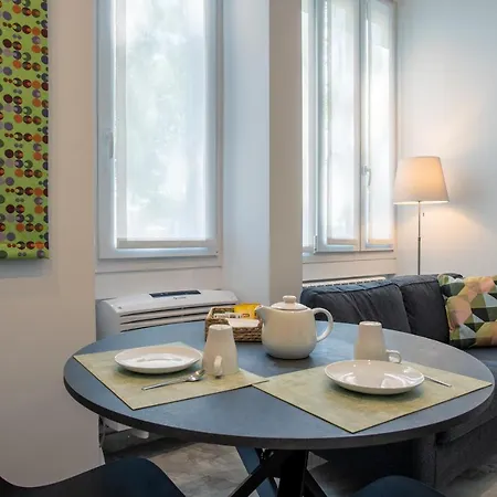Luna Homes - Bilocale In Mac Mahon Appartamento