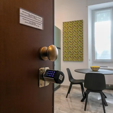 Luna Homes - Bilocale In Mac Mahon Apartment *